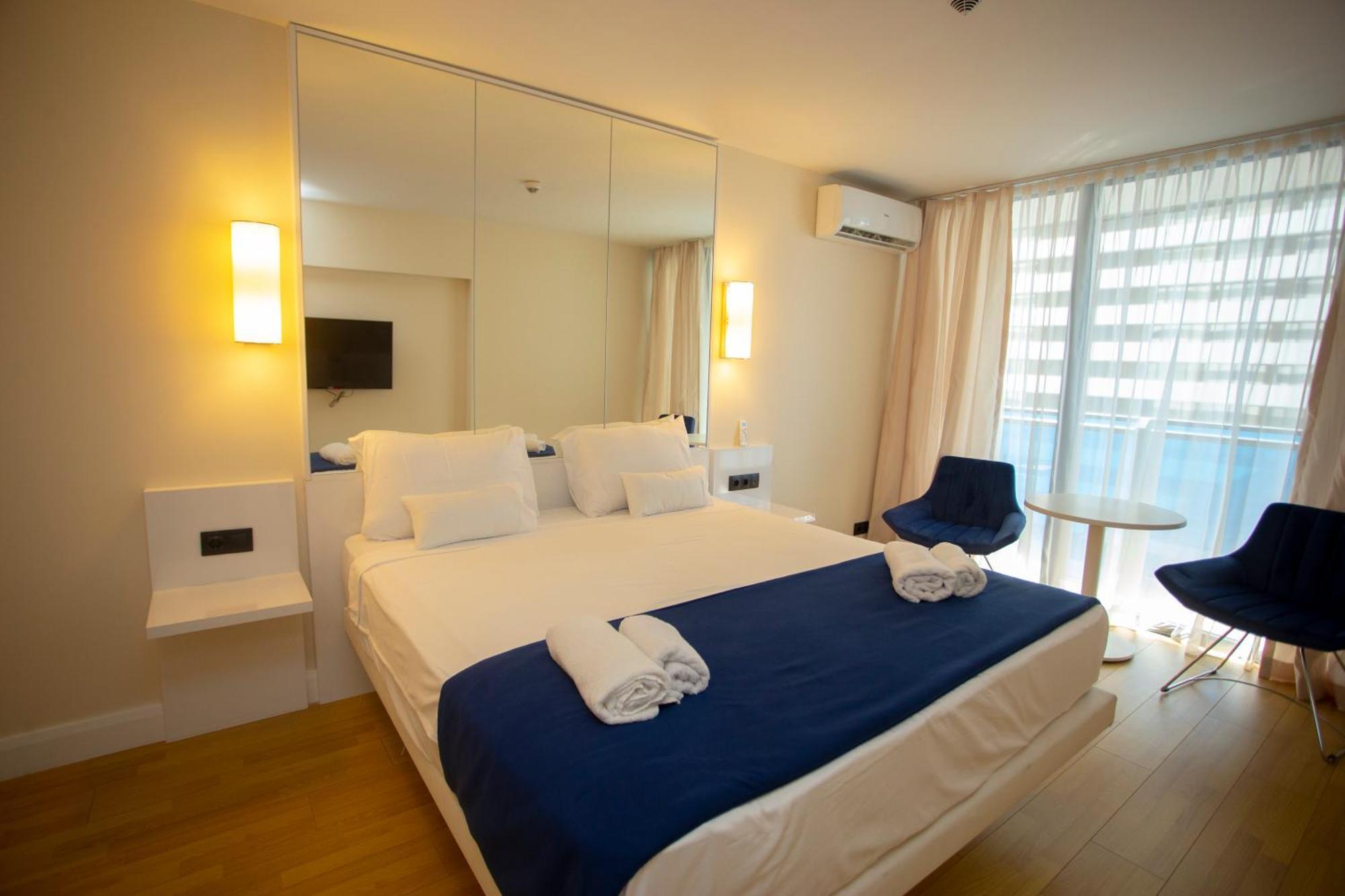 Luxsor & Gorgeous Sea Vlews Apartment Batumi Ngoại thất bức ảnh