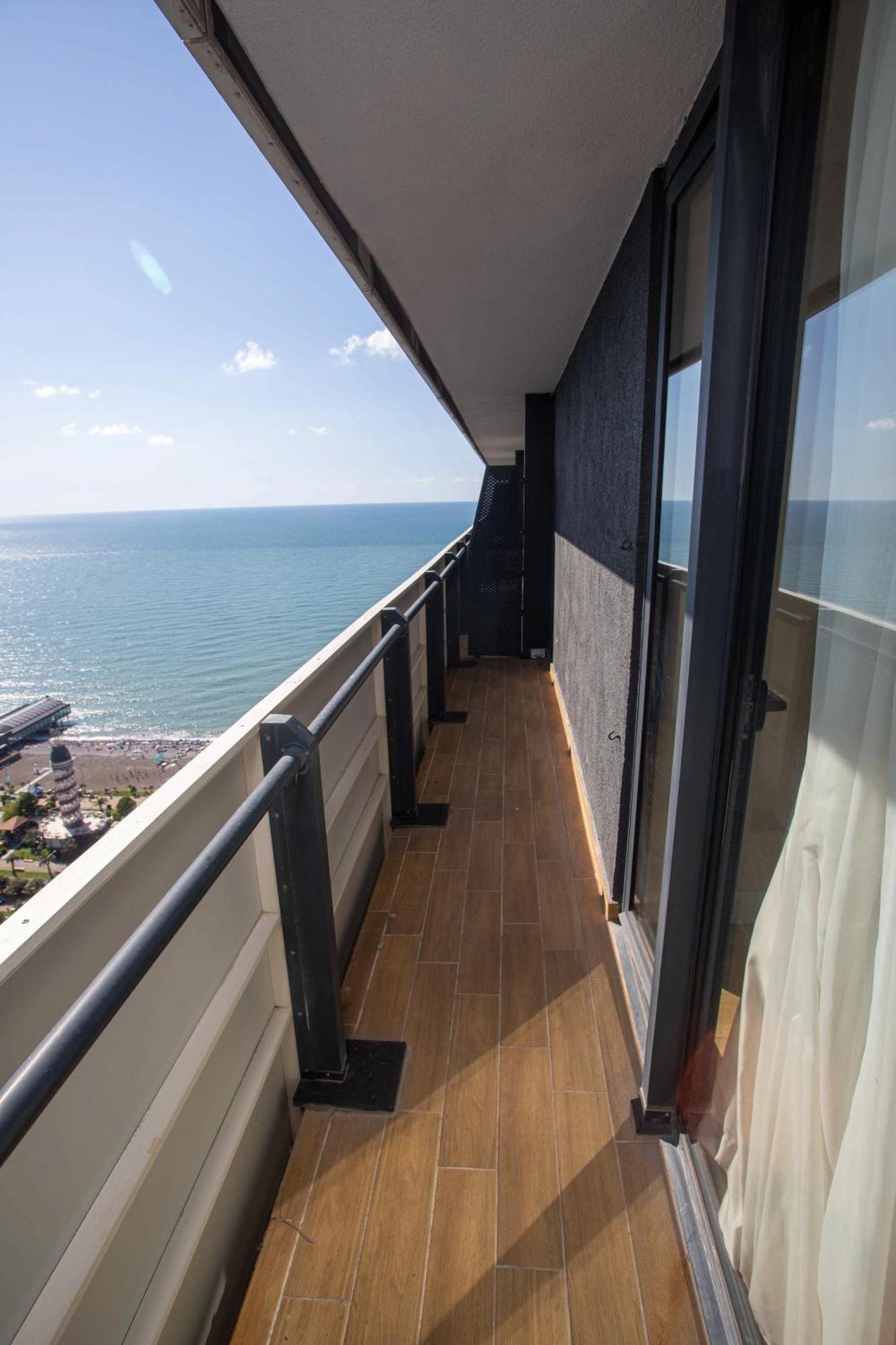 Luxsor & Gorgeous Sea Vlews Apartment Batumi Ngoại thất bức ảnh