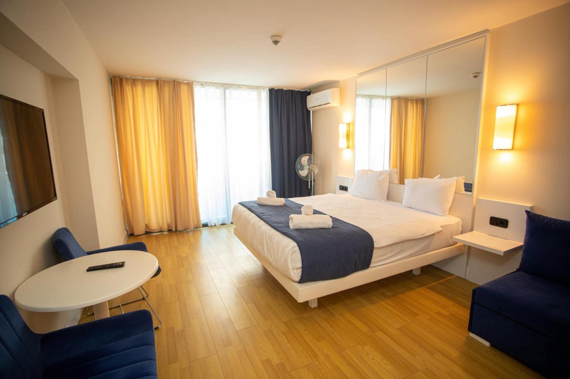 Luxsor & Gorgeous Sea Vlews Apartment Batumi Ngoại thất bức ảnh