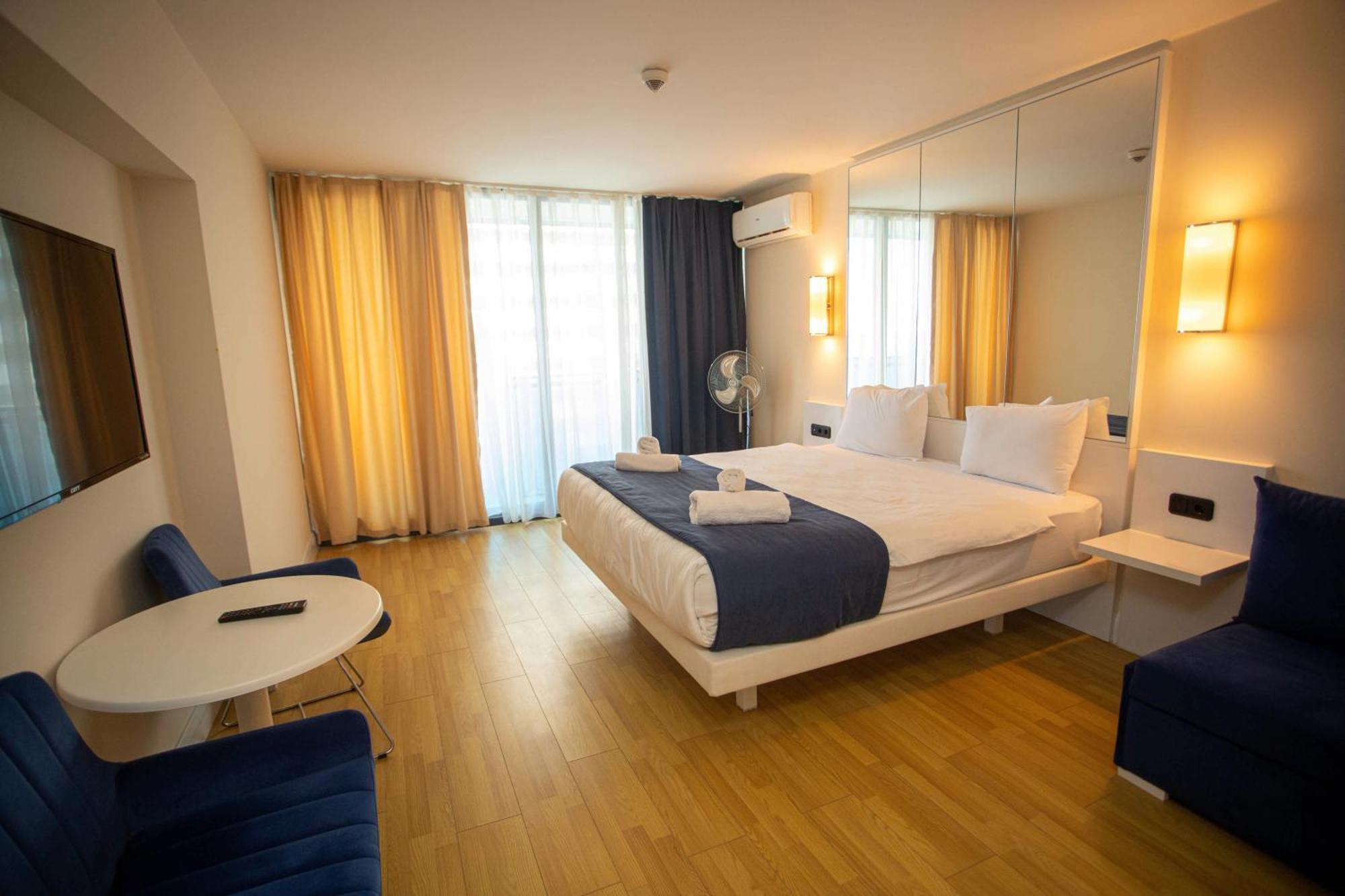 Luxsor & Gorgeous Sea Vlews Apartment Batumi Ngoại thất bức ảnh